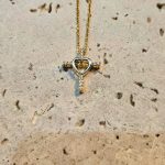 gunaikeio-atsalino-kolie-xriso-stavros-kosmima-online