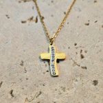 gunaikeio-atsalino-kolie-xriso-stavros-kosmima-online