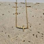 gunaikeio-atsalino-kolie-xryso-stavros-kosmima-online