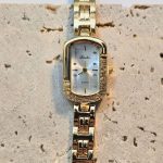 gunaikeio-roloi-atsalino-asimi-xriso-strass-mprasele-kosmima-online (17)