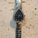 gunaikeio-roloi-atsalino-asimi-xriso-strass-mprasele-kosmima-online (9)