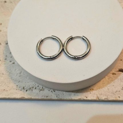 gunaikeia-skoularikia-atsali-asimi-kosmima-online