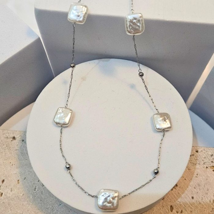 gunaikeio-atsalino-kolie-asimi-kosmima-online