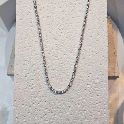 gunaikeio-atsalino-kolie-asimi-kosmima-online