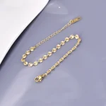 gunaikeio-atsalino-vraxioli-den-mavrizei-xriso-asimi-dixromo-strass-prasino-mple-kosmima-online