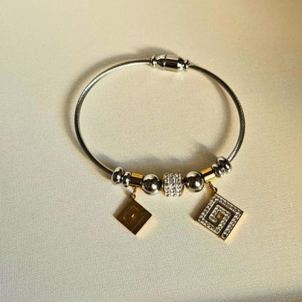 gunaikeio-vraxioli-cuff-asimi-atsali-charms-kremasta-kosmima-online