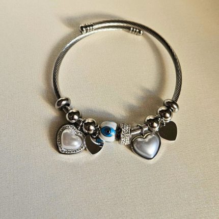 gunaikeio-vraxioli-cuff-asimi-atsali-charms-kremasta-kosmima-online