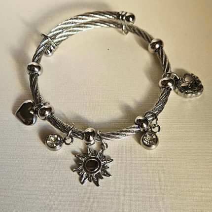 gunaikeio-vraxioli-cuff-asimi-atsali-charms-kremasta-kosmima-online
