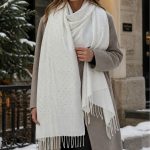 gunaikeia-pasmina-kapa-gounaki-cashmire-kosmima-online