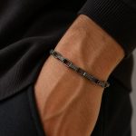 andrika-vraxiolia-atsali-kosmima-online